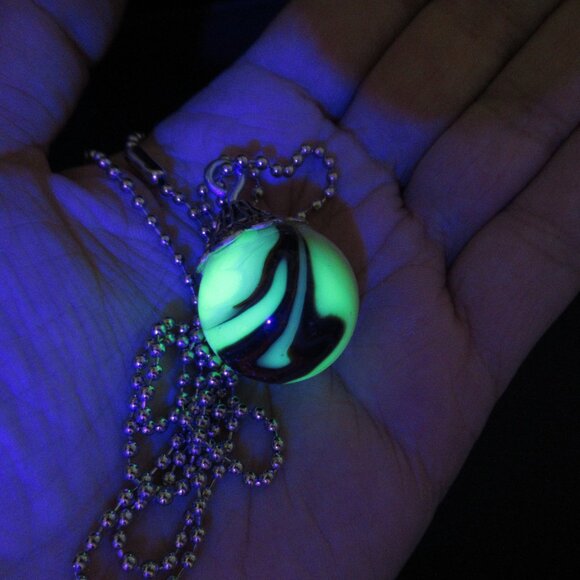 Vintage UG marble pendant - Picture 1 of 13